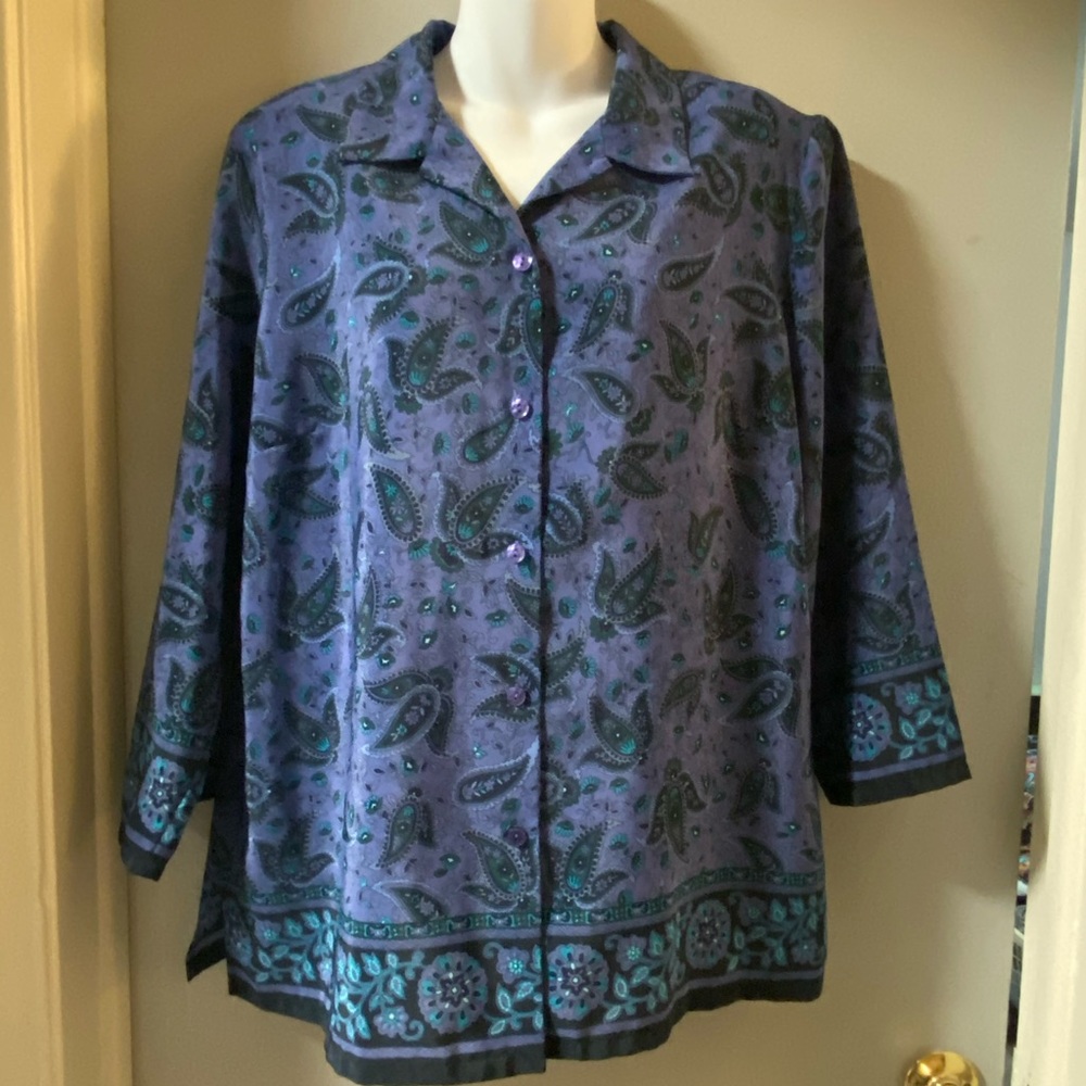 Sag Harbor Large purple paisley collar button up